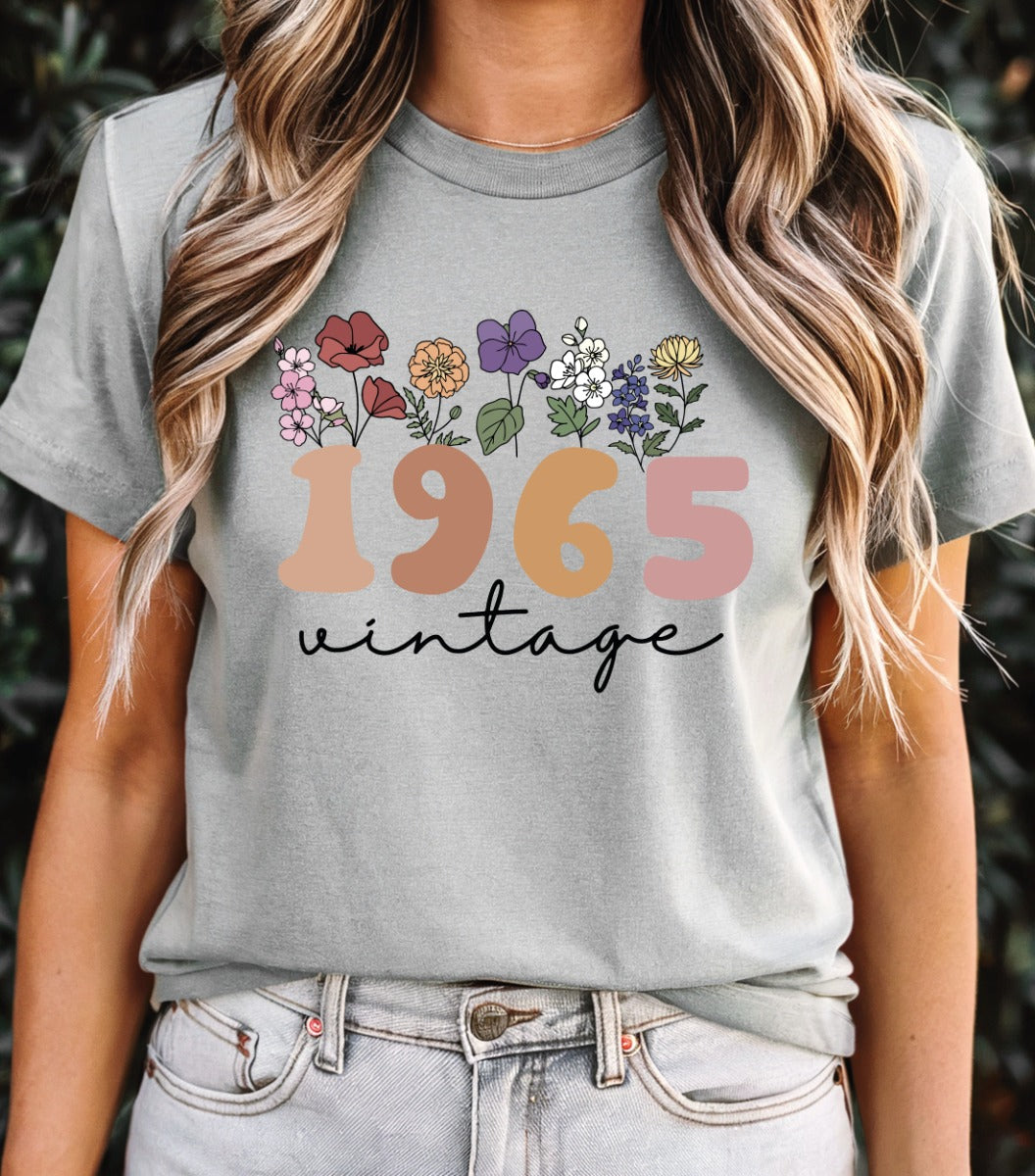 Vintage 1965 60th Birthday T-Shirt | Classic 60th Birthday Gift for Men & Women | Retro 60 Years Old Birthday Tee | 2025 Celebration Gift