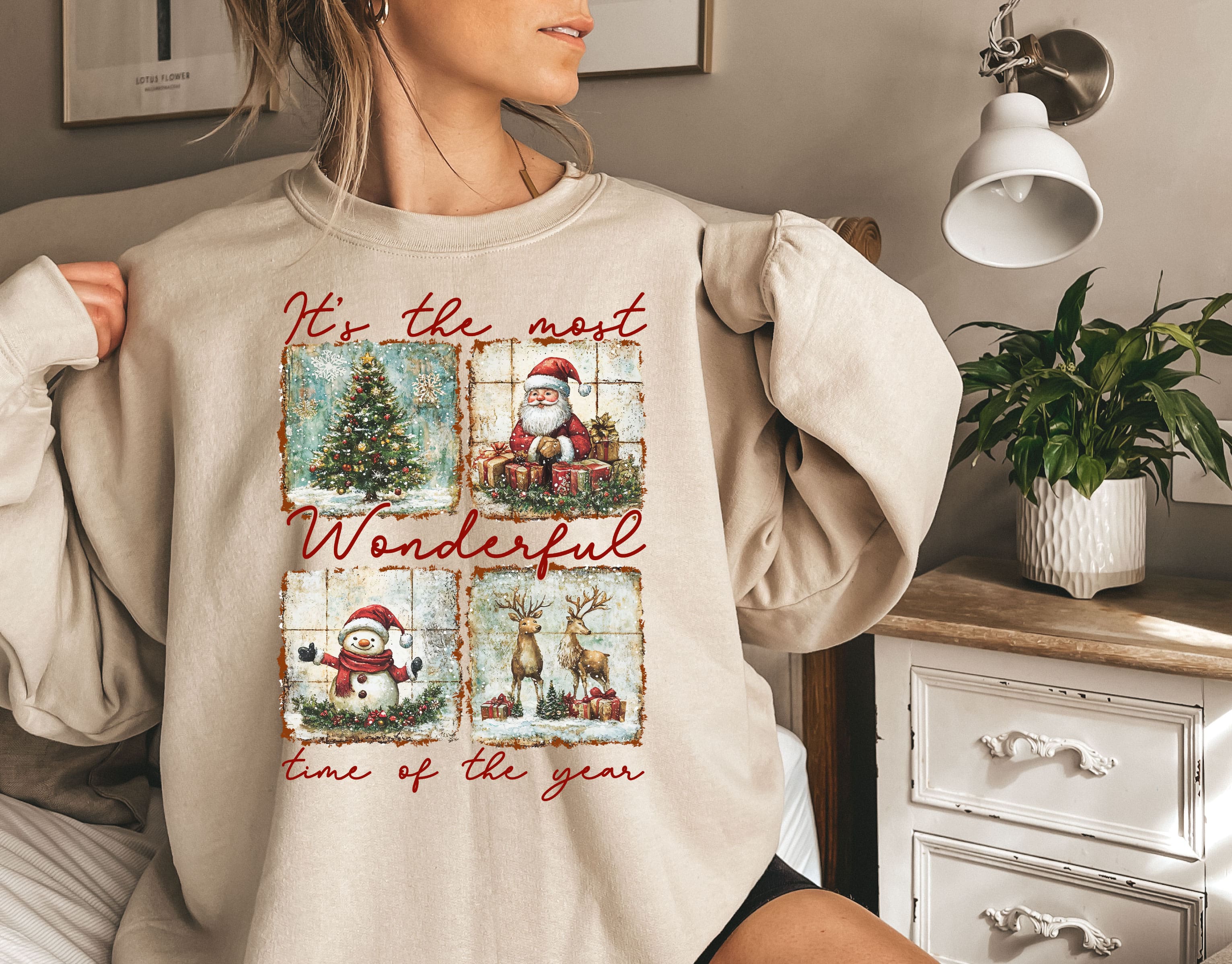 Retro Santa Christmas Sweatshirt: Cozy Holiday Graphic Crewneck #371